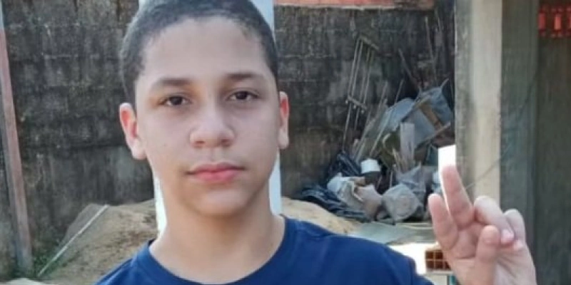 Carlos Teixeira faleceu aos 13 anos em Praia Grande (SP) - Arquivo pessoal