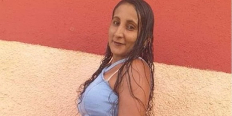 MULHER É MORTA A FACADA CENTRO DE PATOS